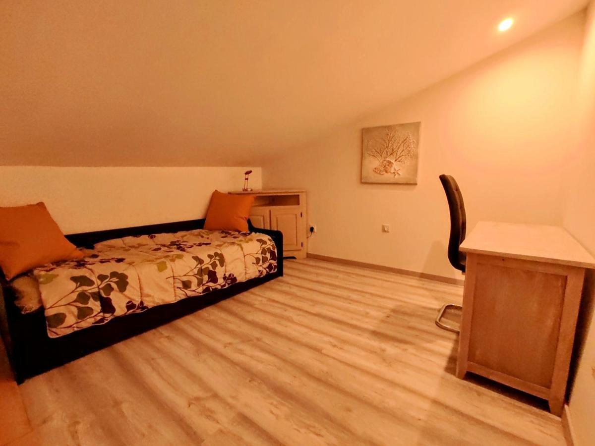 Appartement Centre L'Isle Sur La Sorgue Екстер'єр фото